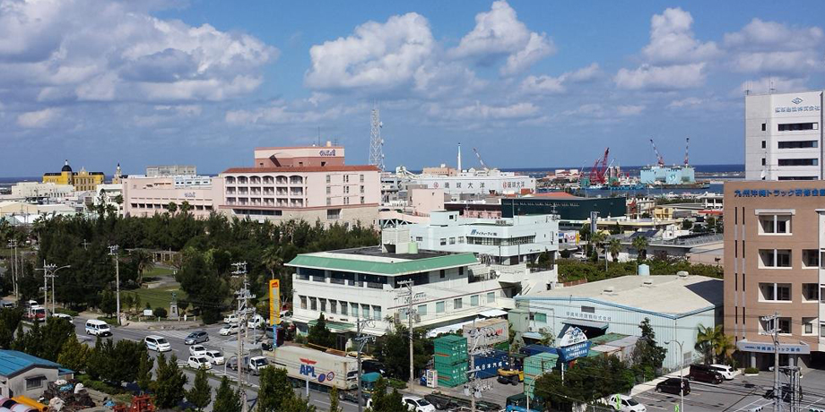 沖縄岡崎運輸株式会社メイン画像2
